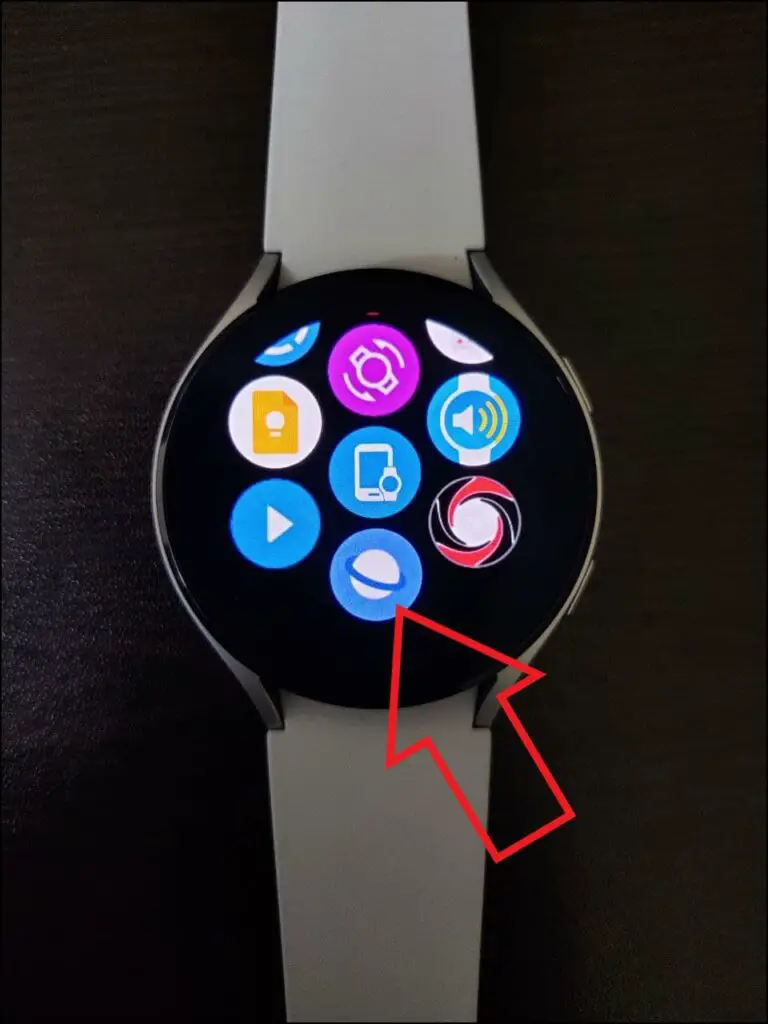 Watch YouTube on Samsung Galaxy Watch 4