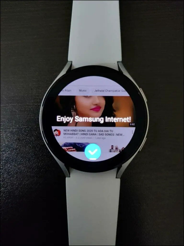 Watch YouTube on Samsung Galaxy Watch 4