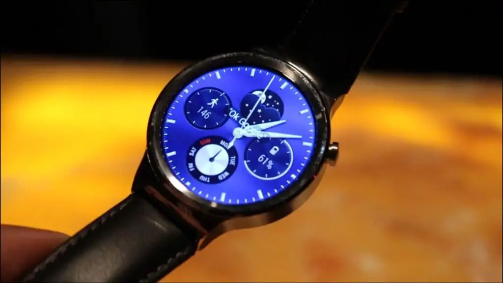 Smartwatch Displays Explained