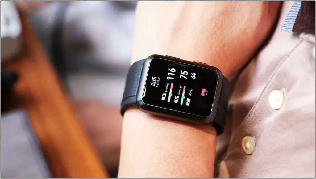How Do Smartwatches Measure Blood Pressure?