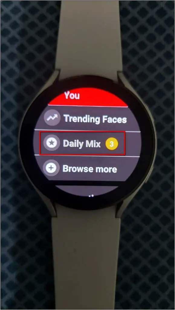 Change Galaxy Watch 4 Face With Facer