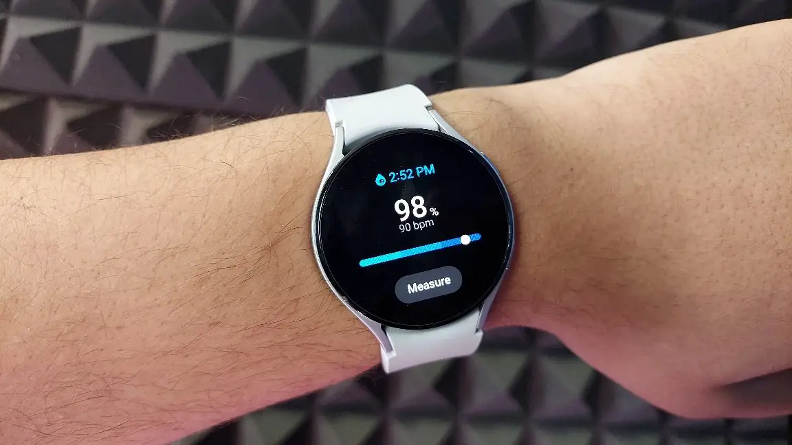 Best Smartwatches with Continuous SpO2 Blood Oxygen
