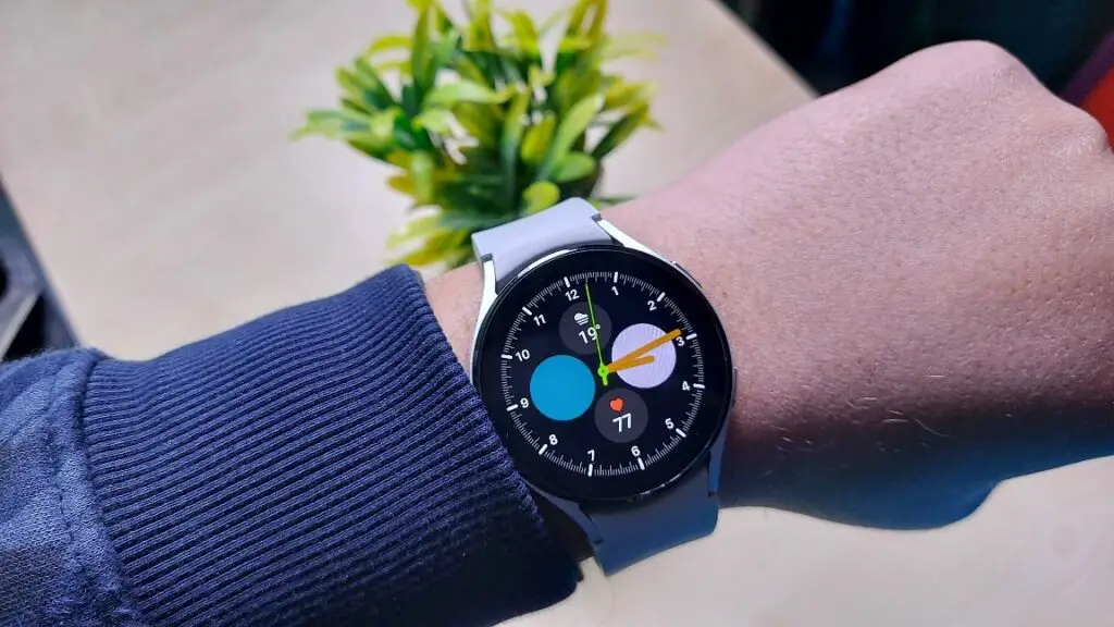 21 Reasons Why You Need (& Why You Should Use) A Smartwatch ...